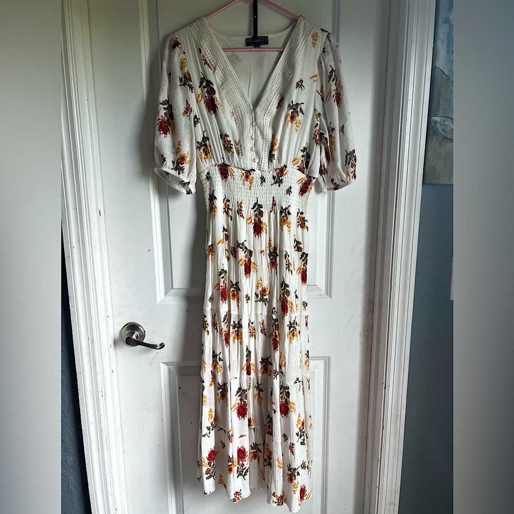 Beautiful floral summer dress - NWOT